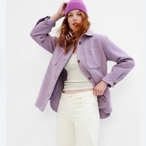 BANANA REPUBLIC warm button up shacket sweater jacket with pockets. Lilac purple